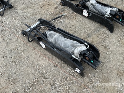 2025 GIYI GY-XJ7T 16 in Hydraulic Excavator Thumb (Unused)