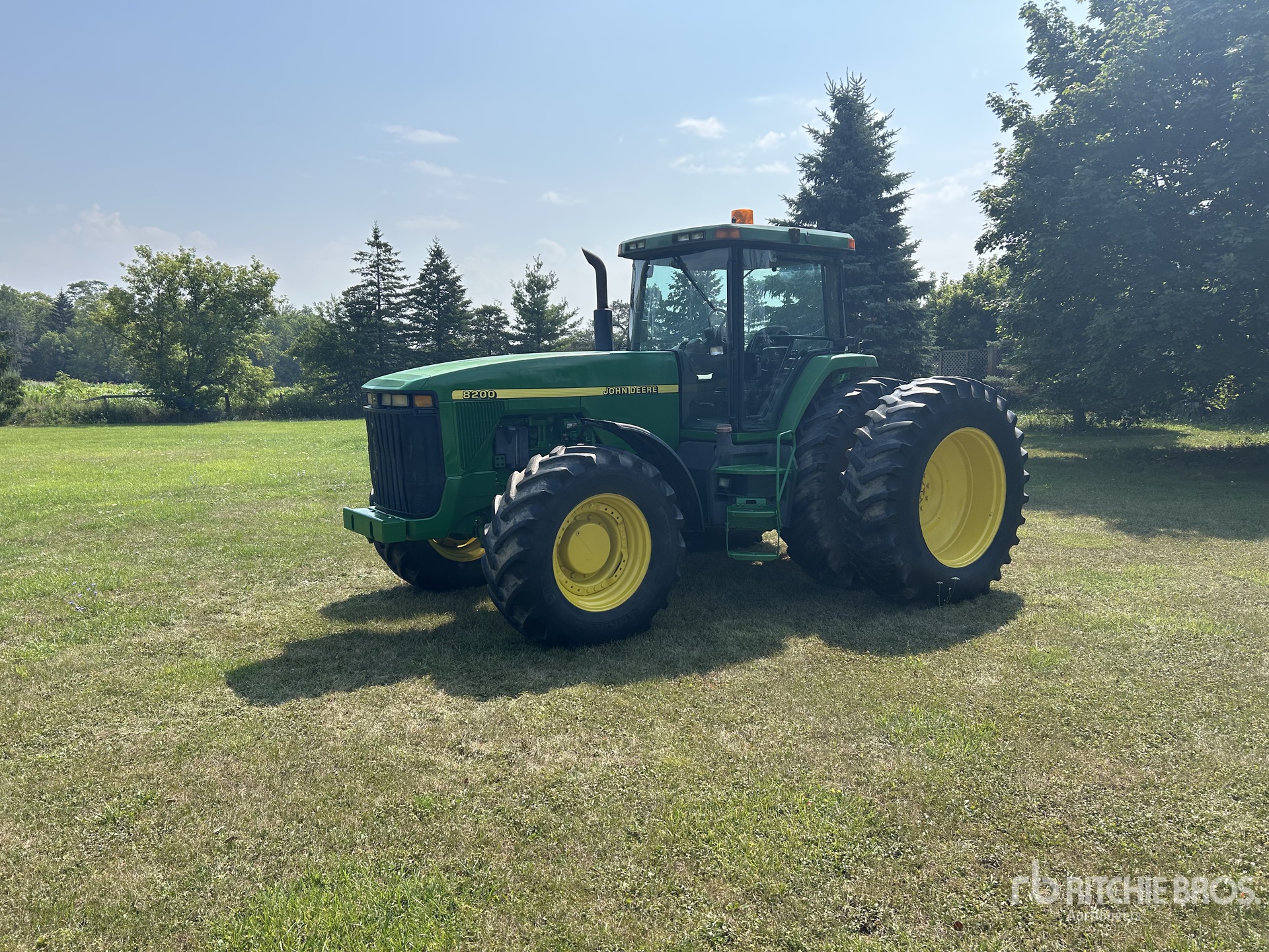 1997 John Deere 8200 Tracteur agricole 4 roues motrices