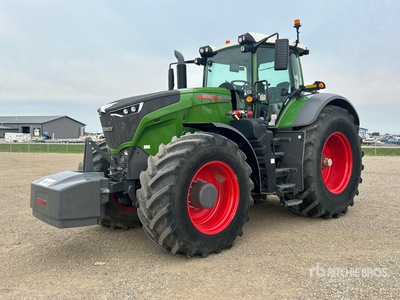 2023 Fendt 1042 Vario 4WD Tractor