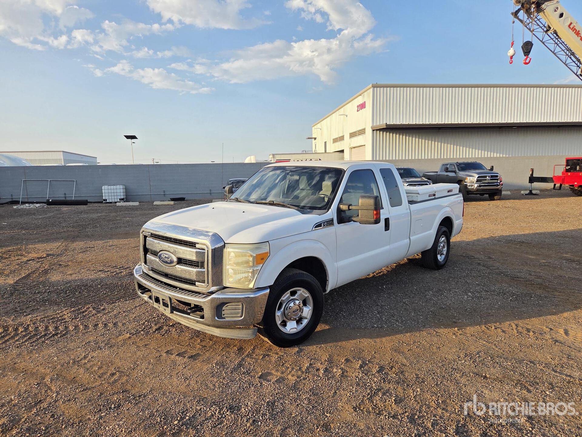 2011 Ford F-250 4x2 Extended Cab Ophalen