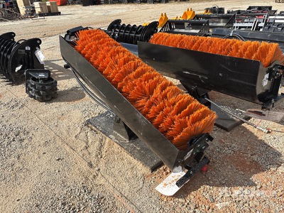 2025 GIYI GY-SE61 61 in Skid Steer Broom (Unused)