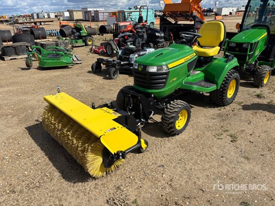 2007 John Deere X758 Lawn Mower