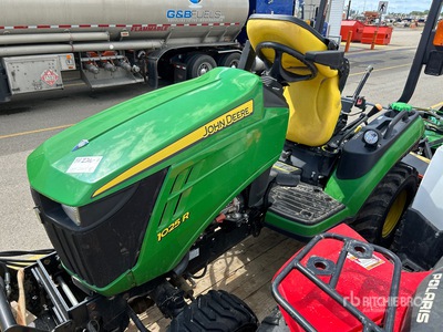 2014 John Deere 1025R Lawn Mower