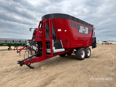 2024 Jaylor TMR5850HD 8 ft 6 in Mixer Wagon Accesorios de barrido