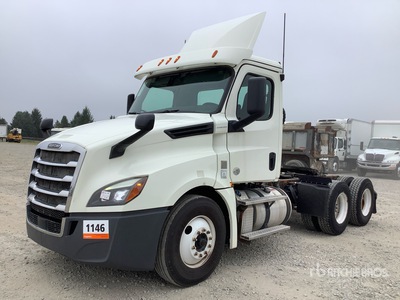 2018 Freightliner Cascadia 126 6x4 T/A Day Cab Truck Tractor
