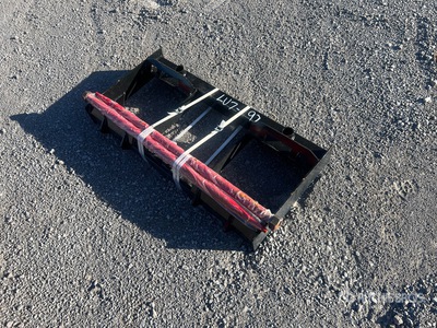 2025 GIYI GY-BF47C 47 in Skid Steer Bale Forks スキッドステア付属部品 (Unused)
