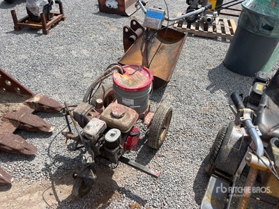 Line Lazer 3400 Type II Walk-Behind Pavement Striping Machine Divers - Industriel