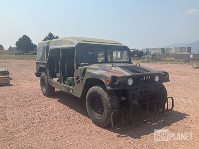 AM General M1097R1 HMMWV 4 Door Hard Top w/Helmet Top