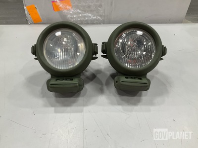 (2) Hella 1A3 001 123-087 Headlights