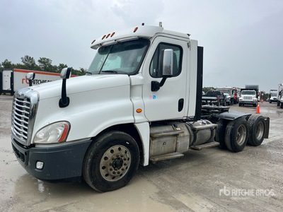 2016 Freightliner Cascadia 125 6x4 تراكتور شاحنة نهارية (ثنائية المحور)