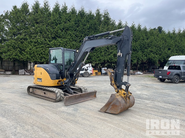 EXCAVADORA 2016 JOHN DEERE 60G
