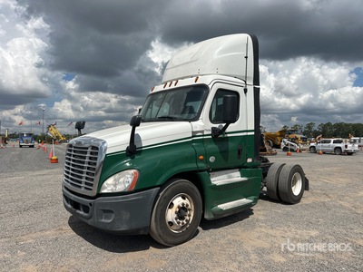 2016 Freightliner Cascadia 125 4x2 S/A Day Cab Truck Tractor