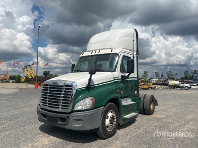 2016 Freightliner Cascadia 125 4x2 S/A Day Cab Truck Tractor