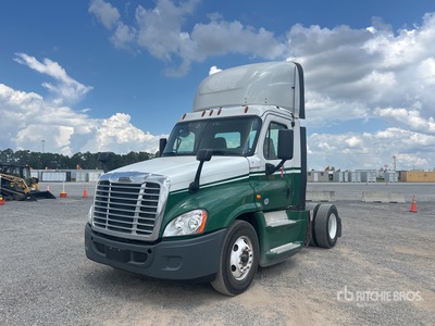 2016 Freightliner Cascadia 125 4x2 S/A Day Cab Truck Tractor