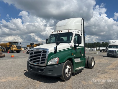 2016 Freightliner Cascadia 125 4x2 S/A Day Cab Truck Tractor
