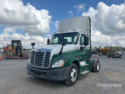 2016 Freightliner Cascadia 125 4x2 S/A Day Cab Truck Tractor