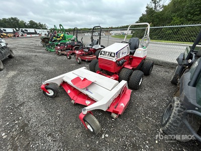 2017 Ventrac 4500Y 4WD Tracteur agricole utilitaire