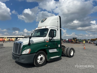 2016 Freightliner Cascadia 125 4x2 Day Cab Truck Tractor