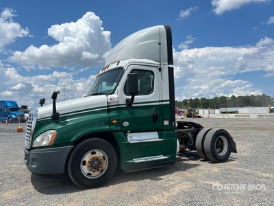 2017 Freightliner Cascadia 125 4x2 S/A Day Cab Truck Tractor