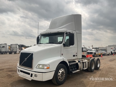 2015 Volvo VNM200 6x4 T/A Day Cab Truck Tractor