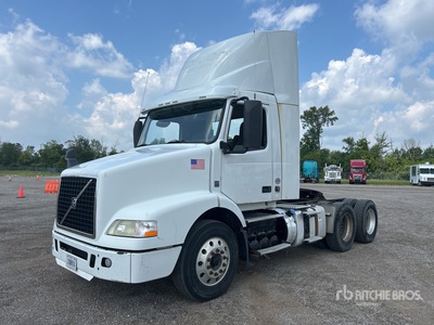 2015 Volvo VNM200 6x4 T/A Day Cab Truck Tractor