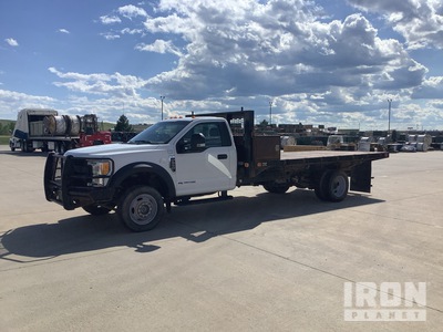 2017 Ford F-550 XL 4x4 شاحنة مسطحة