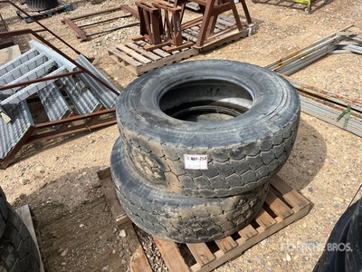 Quantity of (2) Michelin XZY3 385/65R22.5 Tires