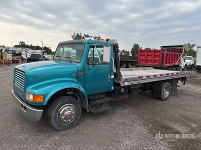 1996 International 4700 Carroattrezzi
