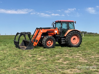 Kubota M135X Allradtraktor
