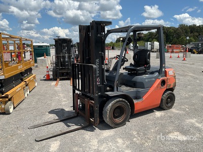 2019 Toyota 8FDU25 4500 lb Pneumatic Tire Forklift