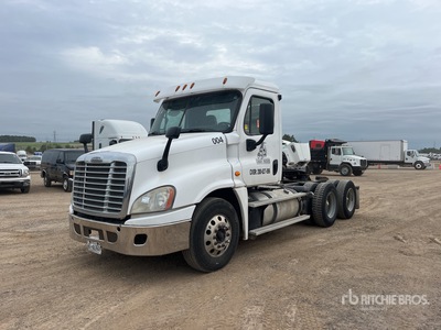 2016 Freightliner Cascadia 125 6x4 T/A Day Cab Truck Tractor