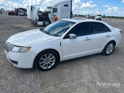 2010 Lincoln MKZ Automobile