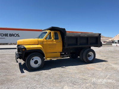 1989 Ford F-800 4x2 ダンプトラック（S/A）