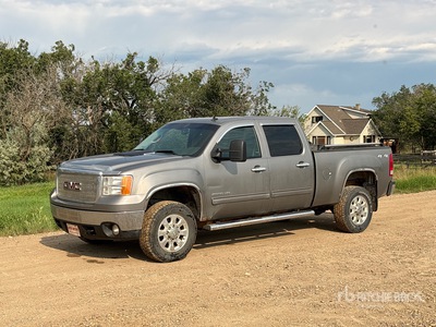 2014 GMC 2500HD SLE 4x4 Crew Cab Pick Up