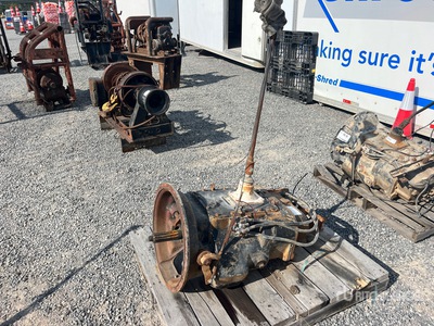 Eaton Fuller 8LL Truck Transmission