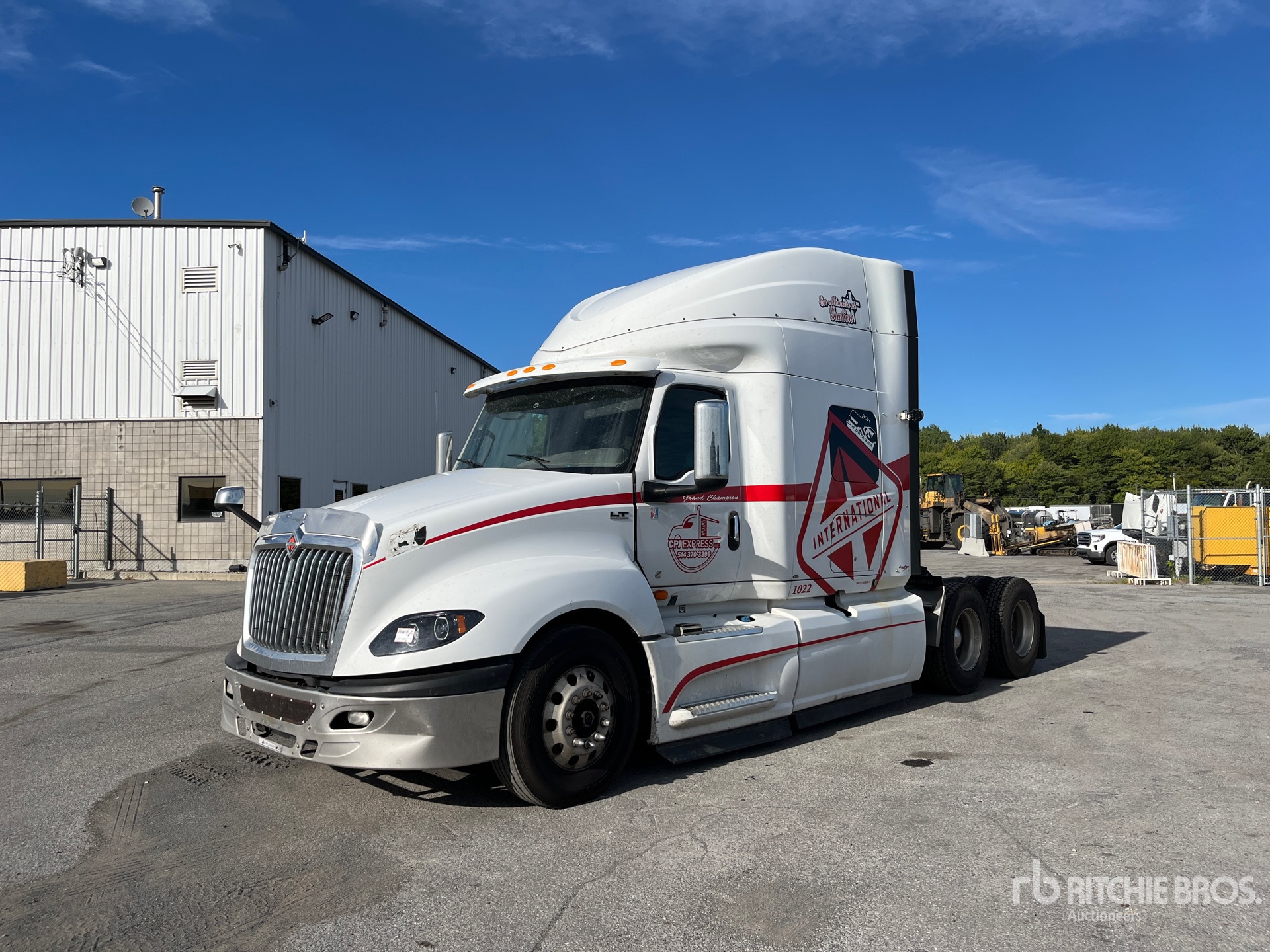 2019 International LT625 6x4 T/A Sleeper Truck Tractor