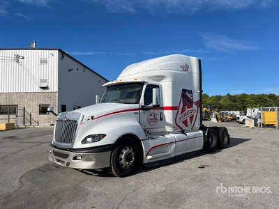 2019 International LT625 6x4 Cabeza Tractora Cabina Dormitorio