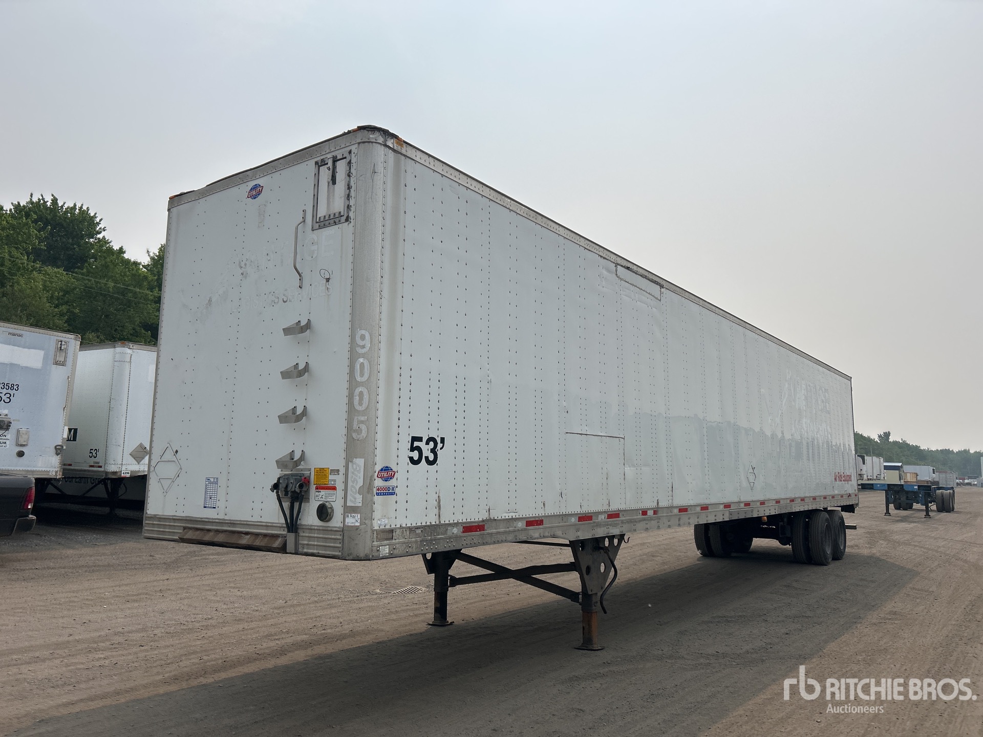 2015 Utility 53 ft x 102 in T/A Van Trailer
