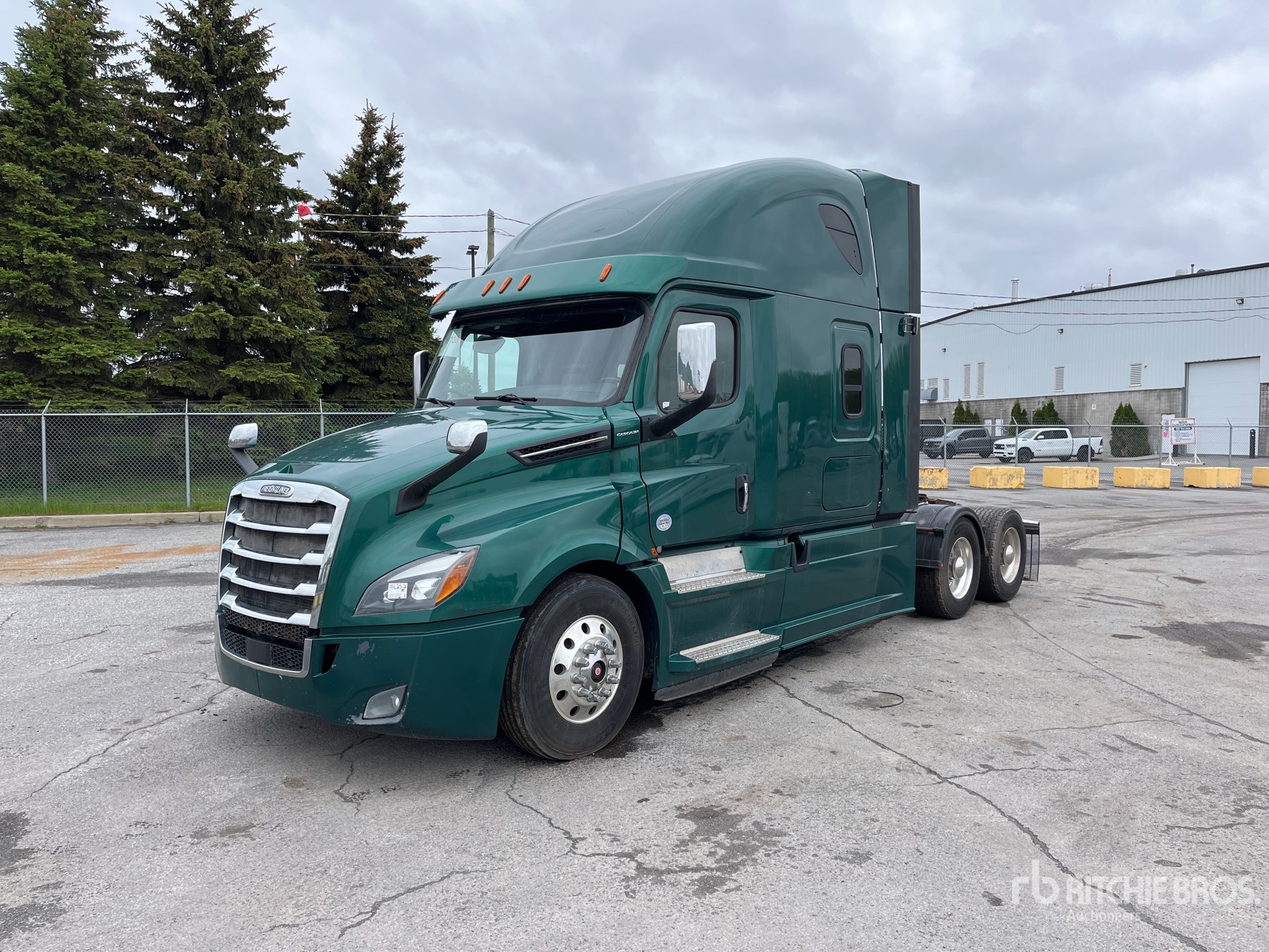 2019 Freightliner Cascadia 126 T/A Sleeper Truck Tractor
