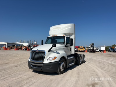 2021 International LT625 6x4 T/A Dagcabine Trekker