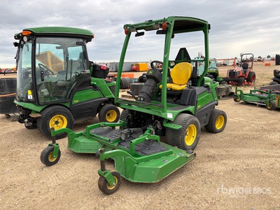 John Deere 1580 Lawn Mower