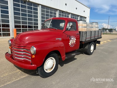 1953 Chevrolet 1430 4x2 平台トラック