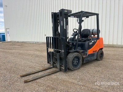 Doosan G33P-5 5950 lb Cushion Tire Forklift