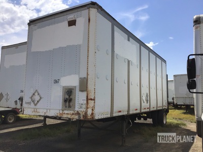 1996 Wabash DP 102 MCW 28 ft S/A Van Trailer