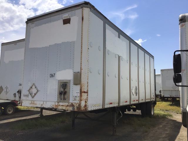 1996 Wabash DP 102 MCW 28 ft S/A Van Trailer