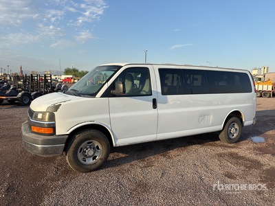 2011 Chevrolet Express 3500 Passenger Van
