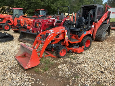 2021 Kubota BX2680RV60D 4WD Trattore da giardinaggio (Inoperable)