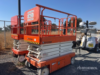 2017 Snorkel S4732E Electric Scissor Lift