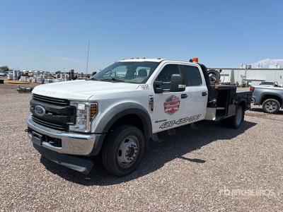 2018 Ford F-550 4x4 Crew Cab Utility Truck (Inoperable)