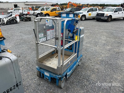 2015 Genie GR-15 Vertikaler Mastlift